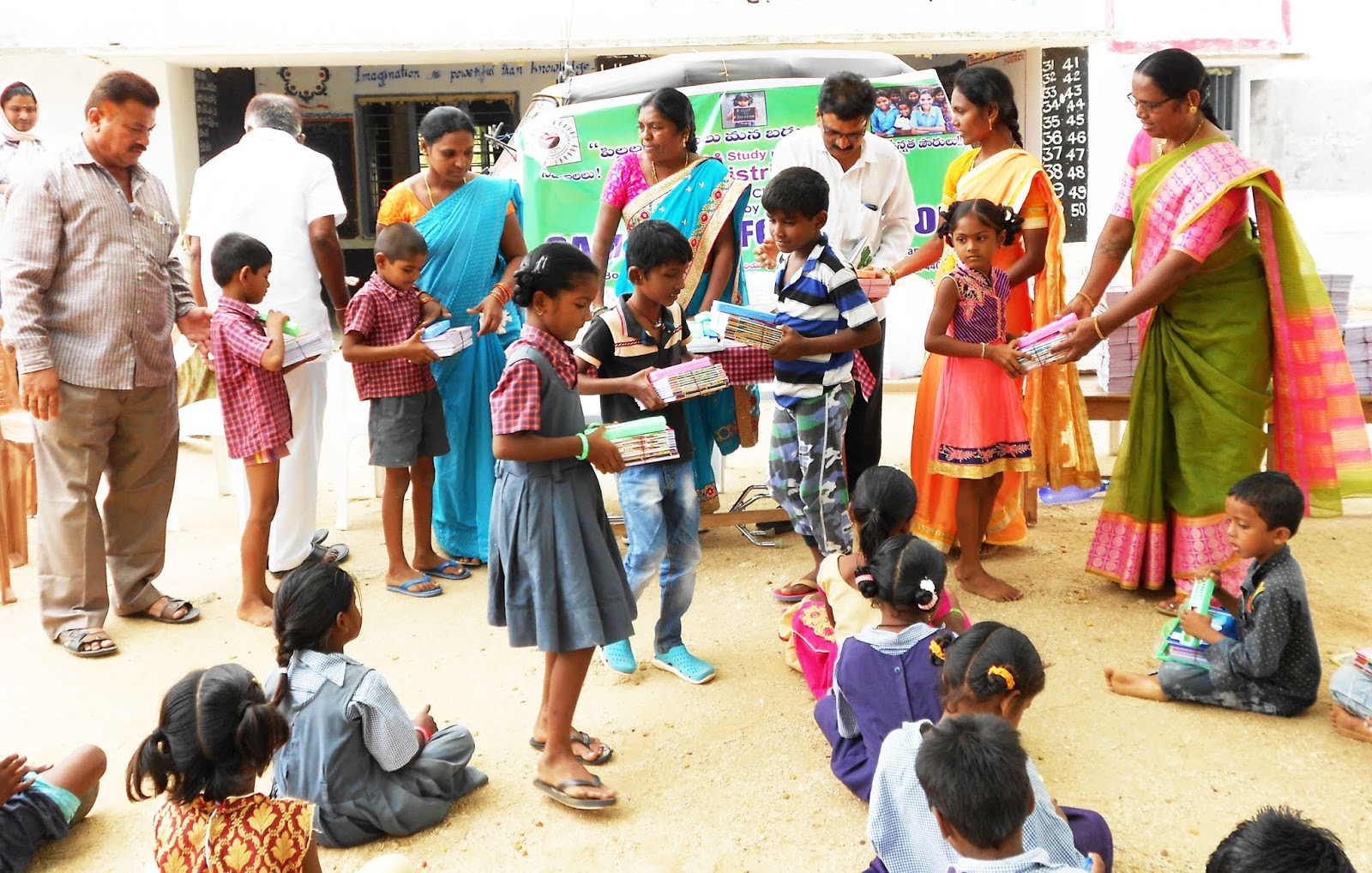 Give Your Helping Hands For the Poor Children!