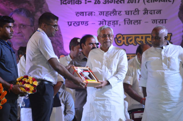 Hammer man's demand from PM Modi पीएम मोदी से हैमर मैन की माँग, anjnewsmedia online, news online