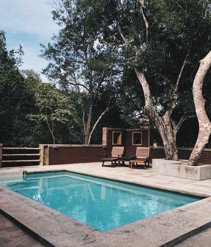 piscina in giardino