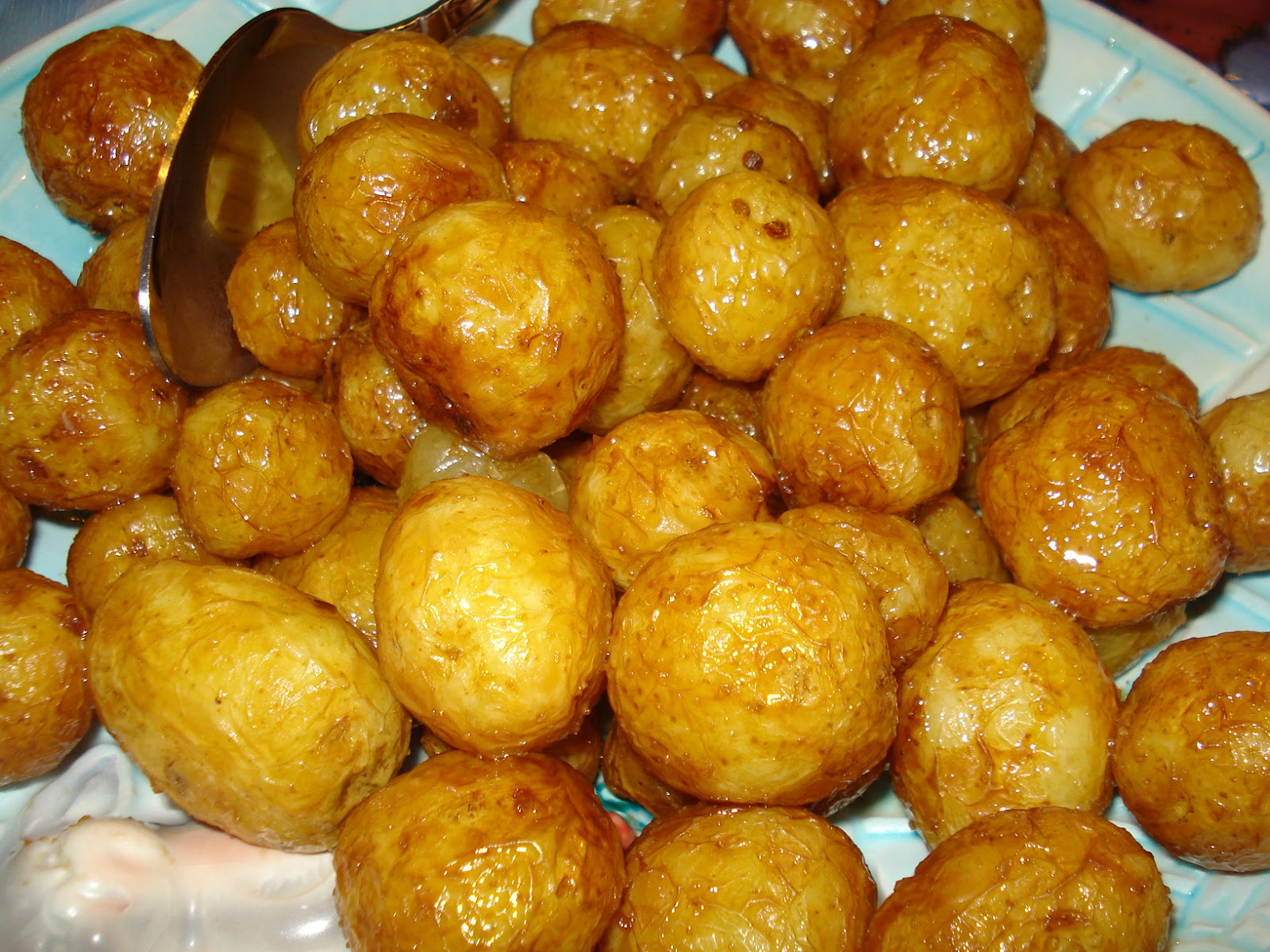 Мелкая картошка запеченная