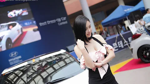 Min Soo Ah at Hyundai Best Dress-up Car Contest 2012