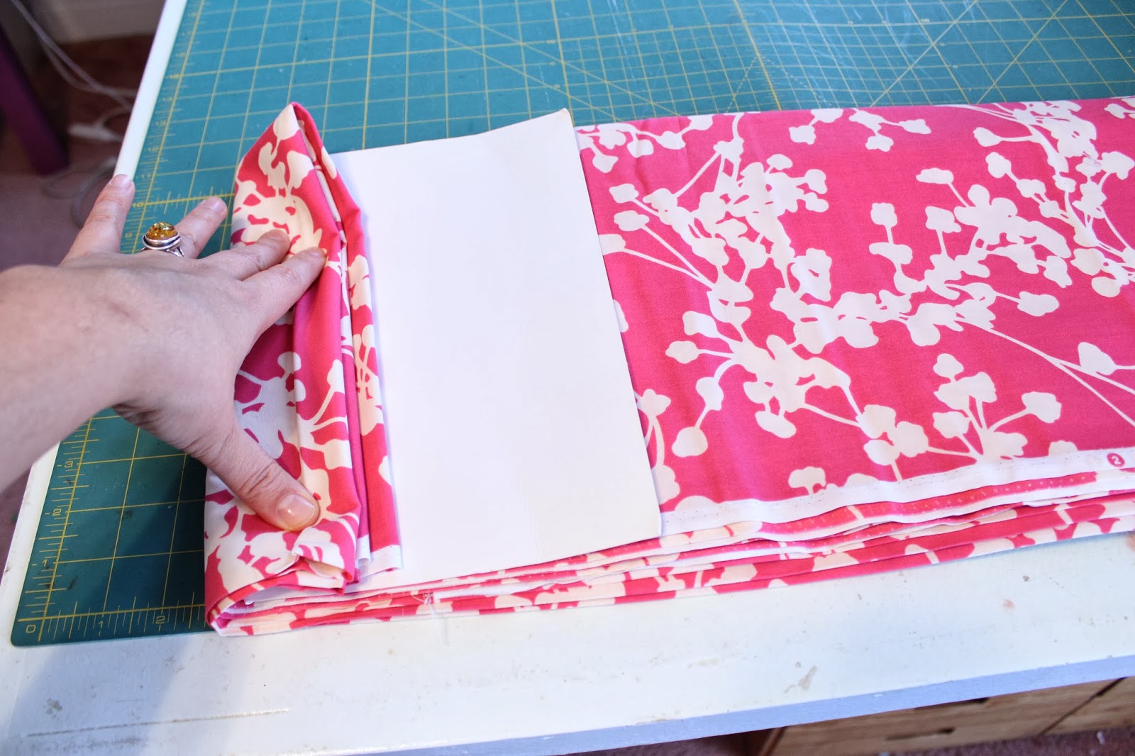 Park and Darwin TUTORIAL how to fold and store your fabric yards