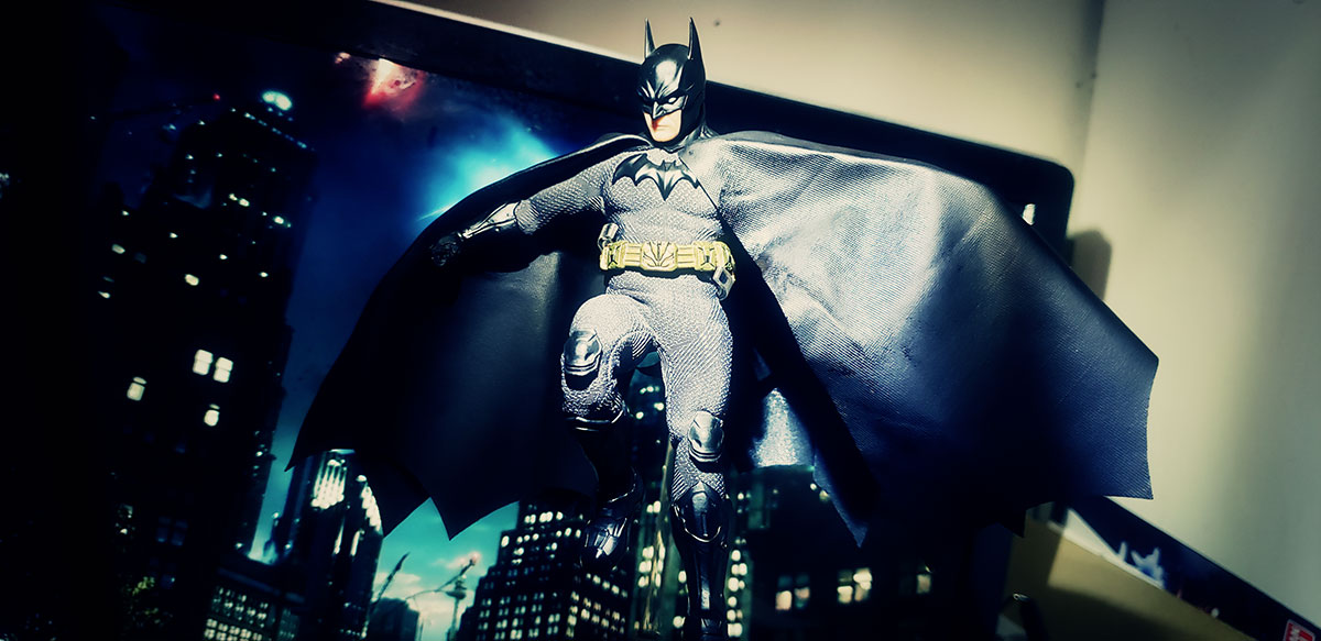 batman - Mezco Sovereign Knight Batman (Review) 13-end2