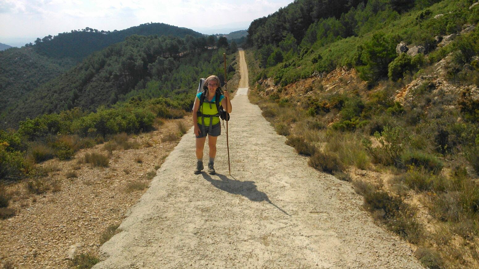 CAMINO DE SANTIAGO El camino de Requena: La primera peregrina andando y