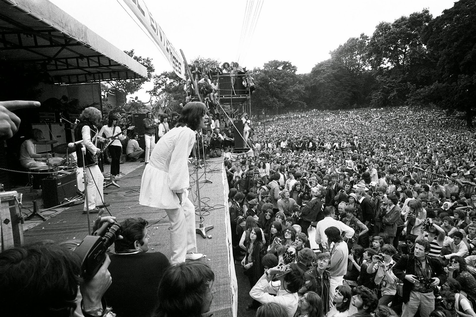 Black and White Photographs of The Rolling Stones Live in Hyde Park in 1969 ~ vintage ...
