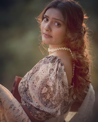 Nazneen Patni instagram Nazneen Patni Wiki, Biography, Photos, Height, Weight, Age, Affairs, Net worth & More