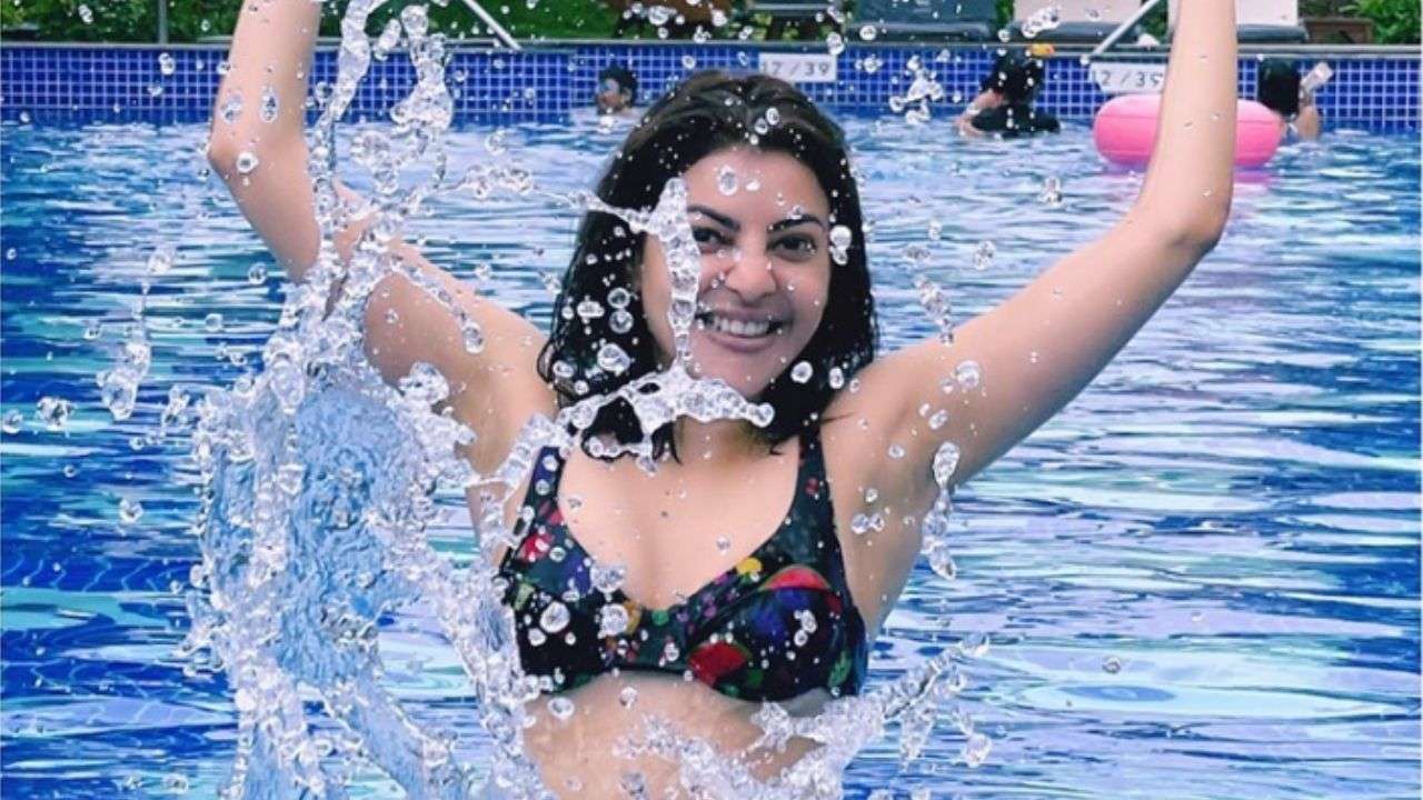 Beauty Gossips: Kajal Aggarwal treats fans with photo in hot black bikini, has fun inside swimming bath
