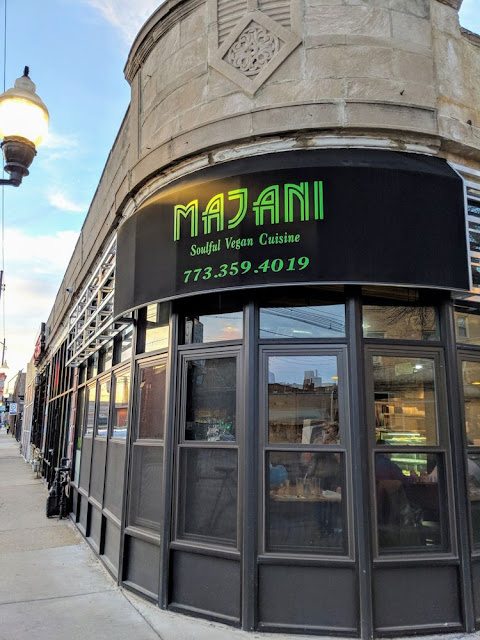 5 BLACK OWNED VEGAN SPOTS IN CHICAGO