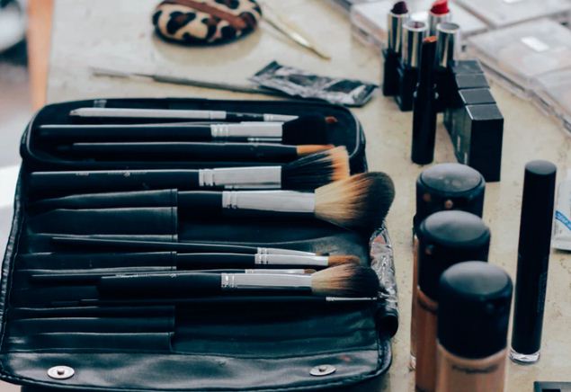 Five Questions to Ask Your Wedding Makeup Artist to Know If She Is The One