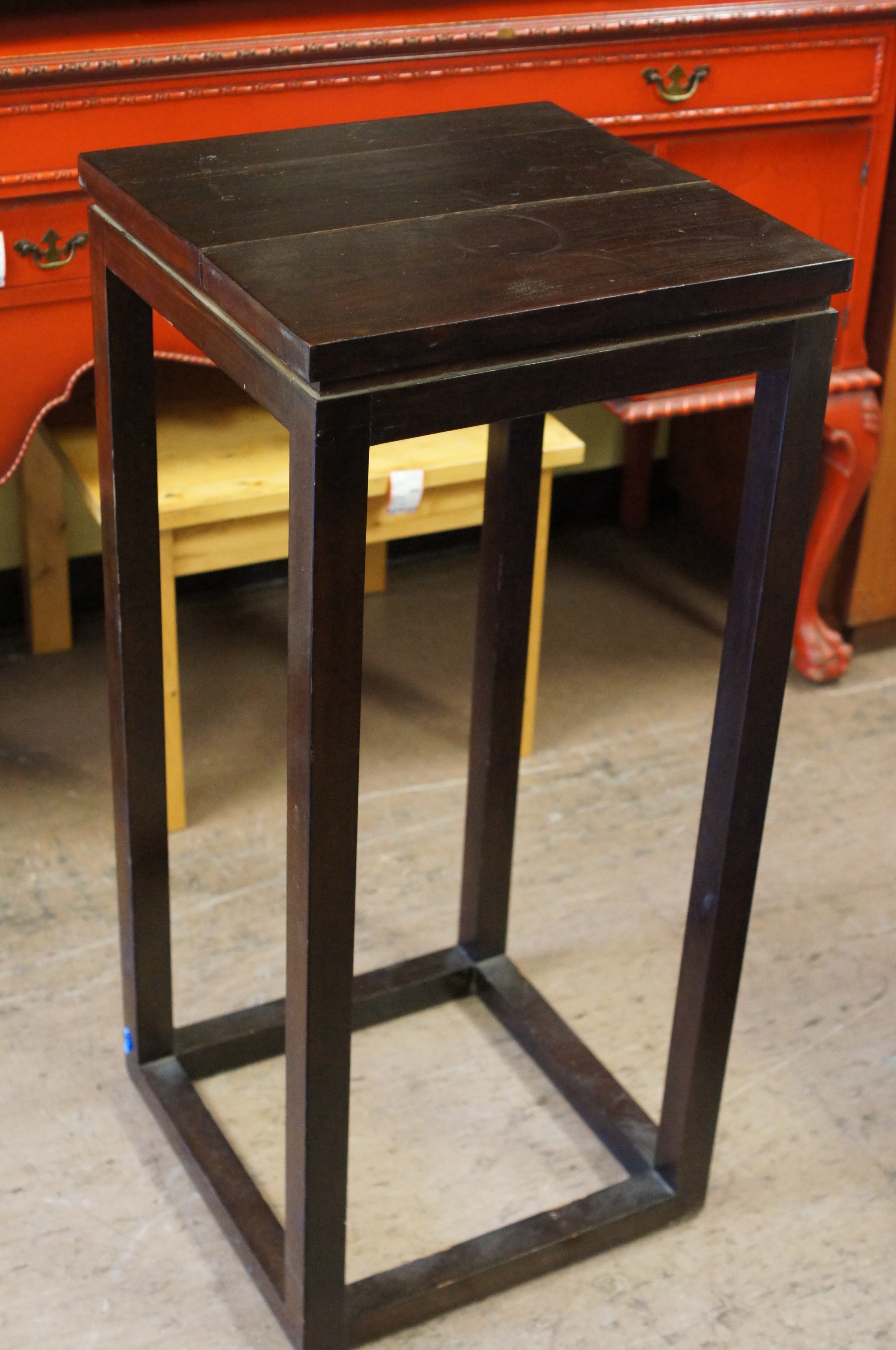 UHURU FURNITURE & COLLECTIBLES 104403 Tall Wooden Dark Teak Stand 17.