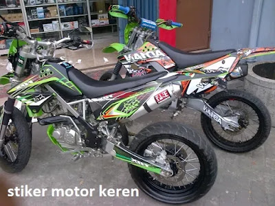 10 Desain Stiker Motor Keren Striping dan Full Body Terbaik Jika sudah membahas seni modifikasi sepeda motor memang tidak ada habisnya 10 Desain Stiker Motor Keren Striping dan Full Body Terbaik