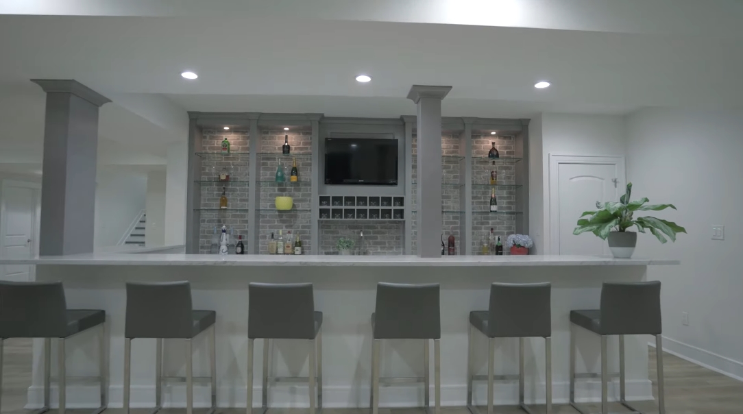 41 Interior Design Photos vs. 6 Minor Ct, Denville, NJ Luxury Home Tour