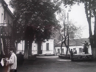 Подвір'я музичної школи. 60-ті роки ХХ століття