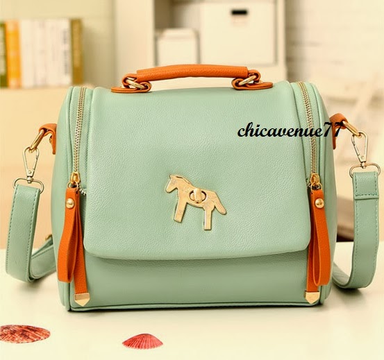 Vintage Horse Logo Shoulder Bag CHIC AVENUE