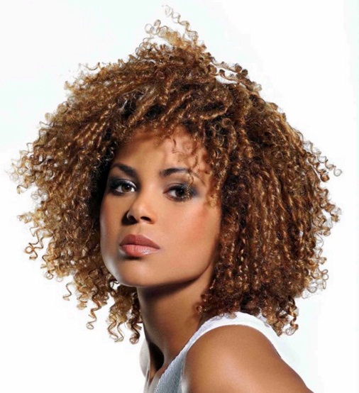 Perawatan Rambut Keriting: 3 Hal Penting Untuk Diketahui!