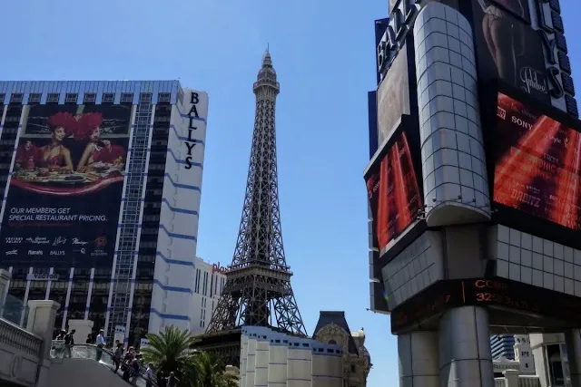 2 Day in Las Vegas - Paris Hotel and Casino