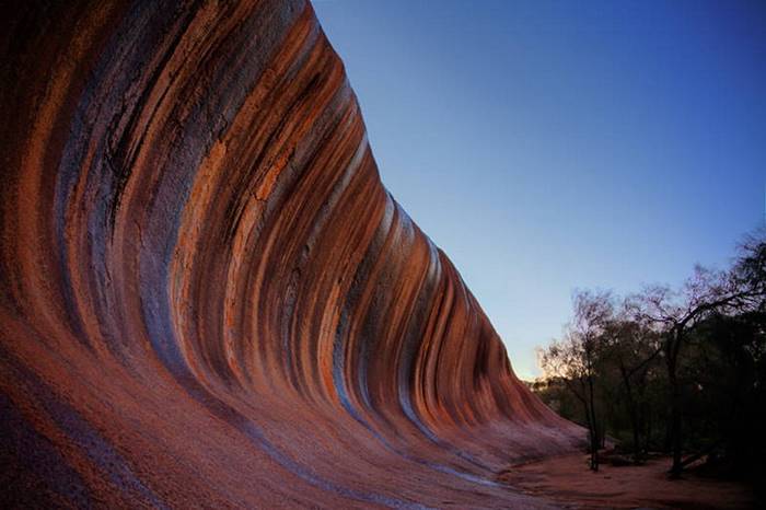 Chingum — Discover Curiosities: Hyden Rock | Stone Wave In Australia