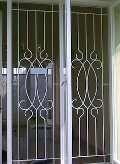 Ide 18 Jendela Aluminium Dengan Teralis