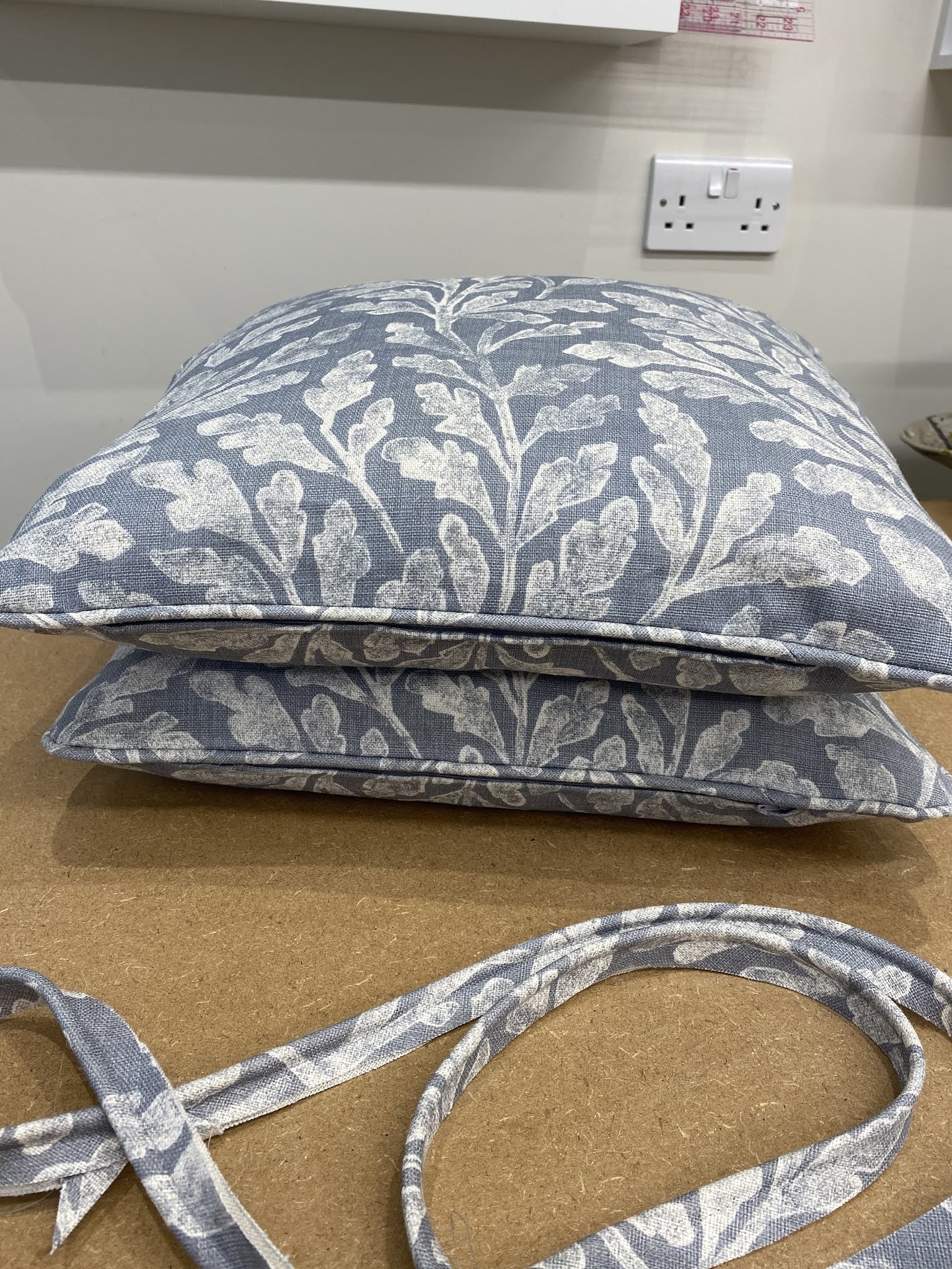 Cushion tutorial part 2. (Zip)