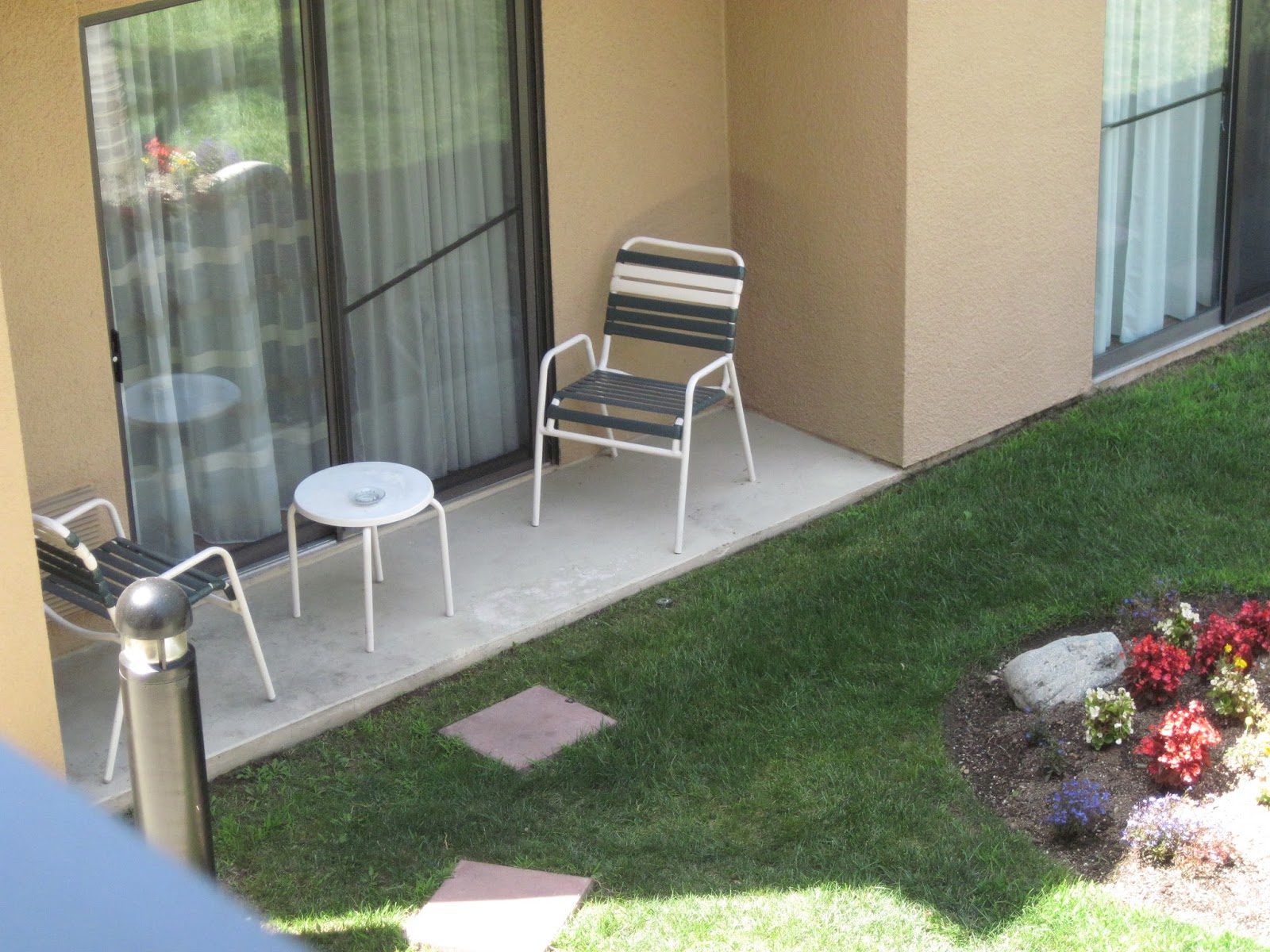 Travel Reviews & Information Hacienda Heights, California / Courtyard