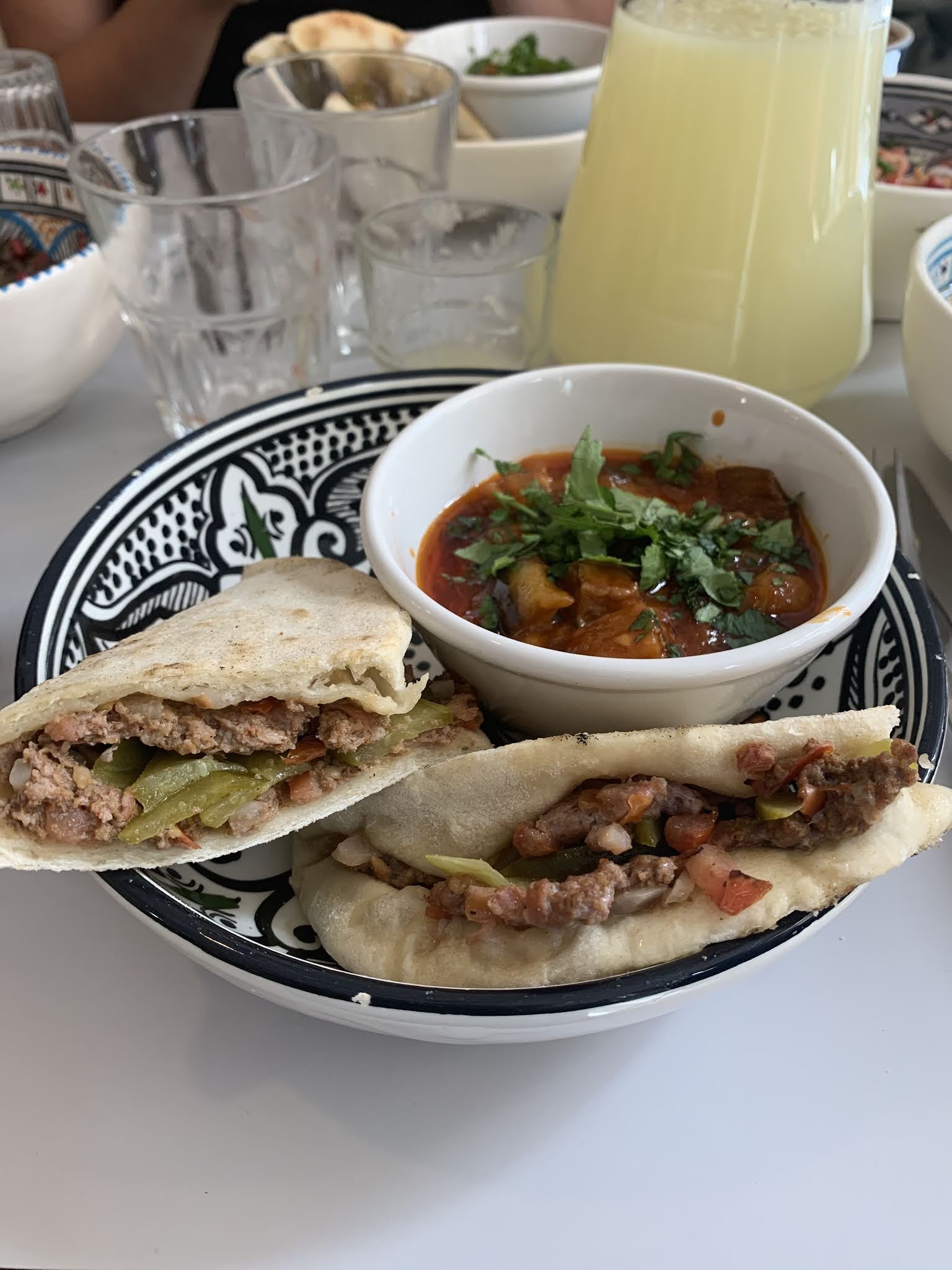 L'atelier d'Aklé , brunch libanais / Lyon 3 Cinnamon and