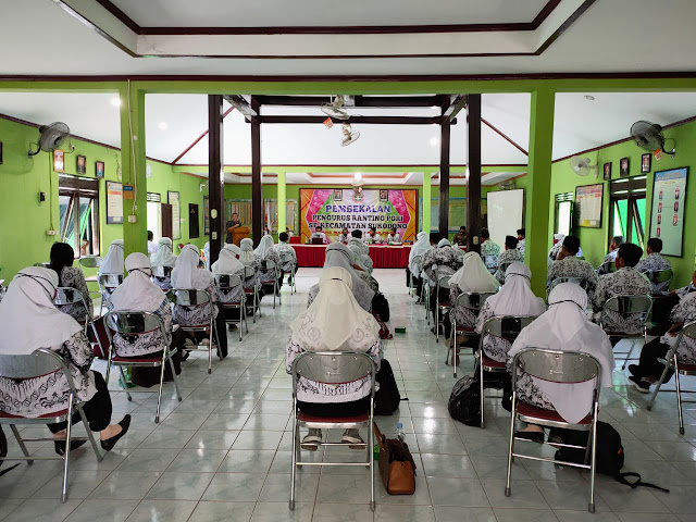 Pembekalan Pengurus PGRI Masa Bakti 2020 – 2025 Pembekalan Pengurus PGRI Masa Bakti 2020 – 2025