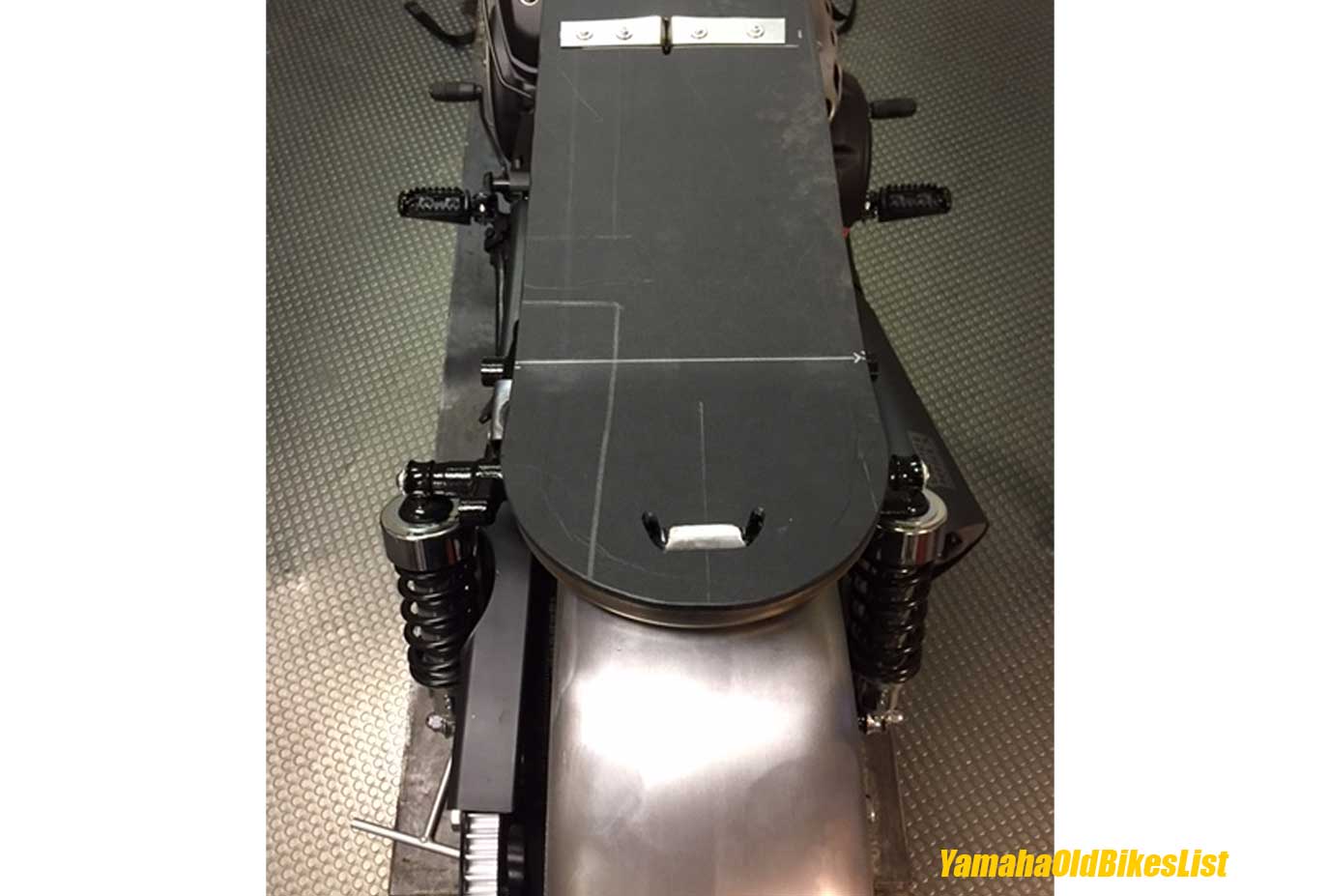 Yamaha Bolt Scrambler Seat Custom