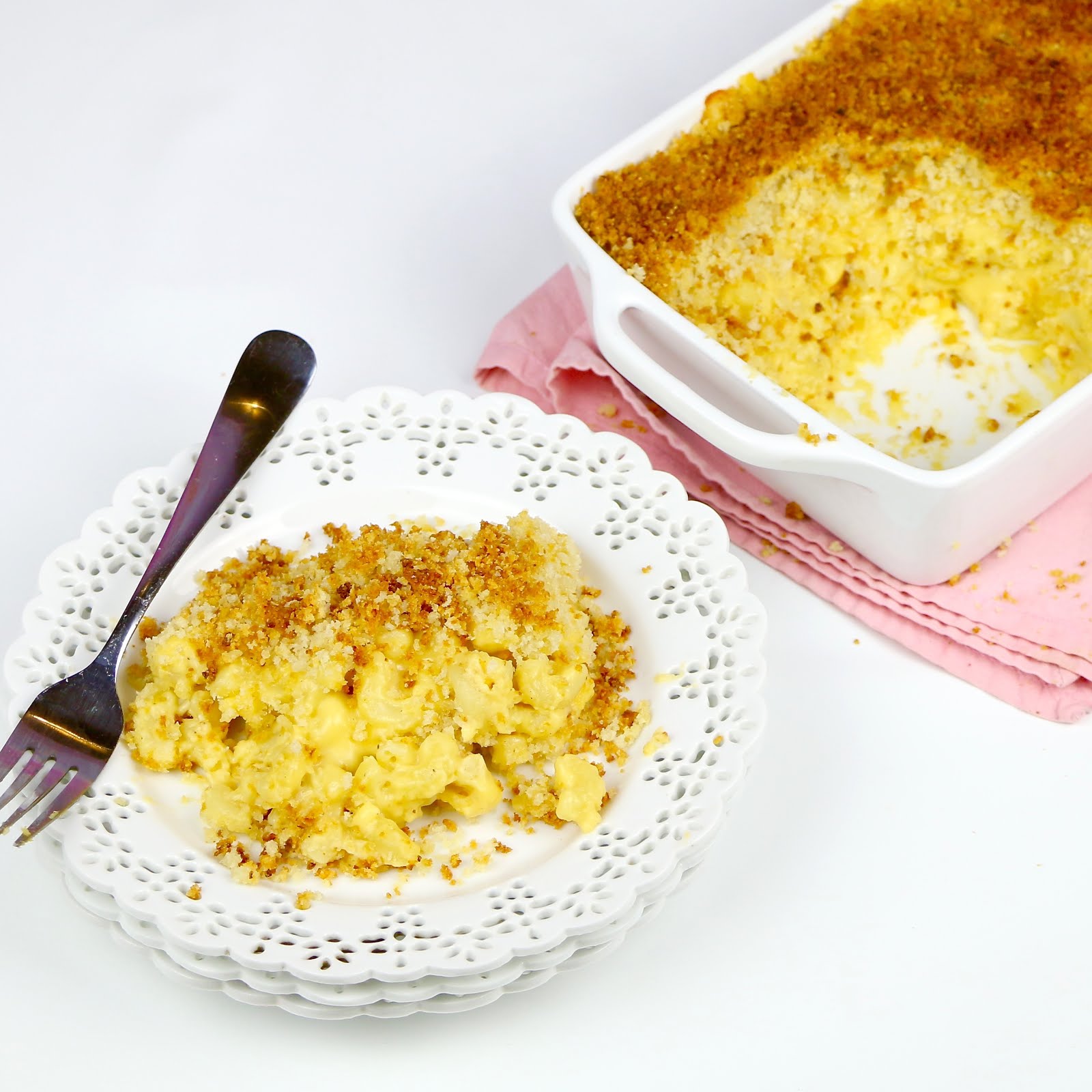 {VIDEO} THE BEST Baked Mac and Cheese with Breadcrumb Topping The