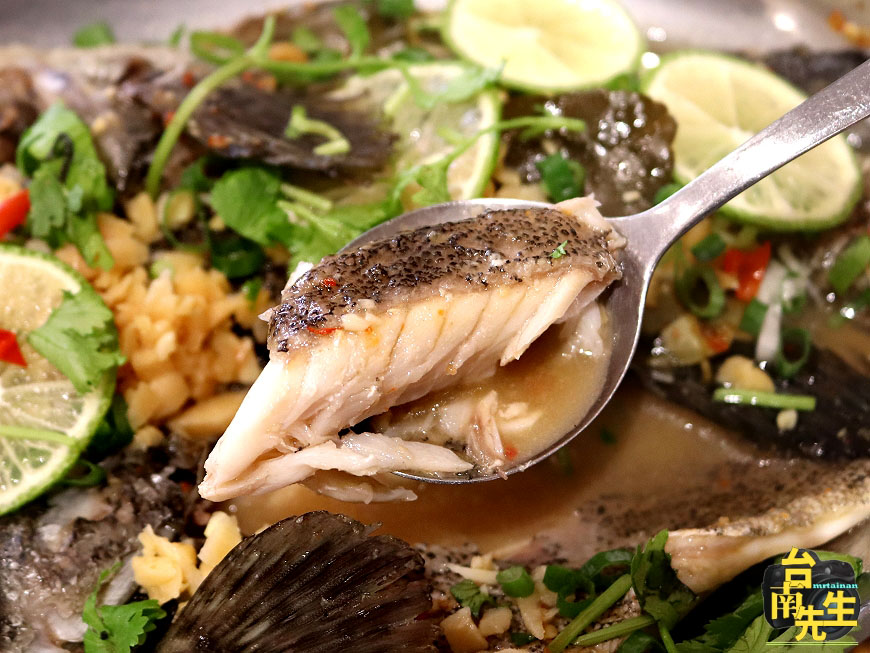 台南熱炒宴席料理/嚴選台灣溫體豬、溫體雞、台梗九號米/空間舒適乾淨明亮/家庭小炒功夫手路菜/菜色多樣化聚餐首選