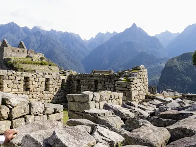 Machu Picchu Picture gallery: Sun rays lighting up the buildings of Machu Picchu