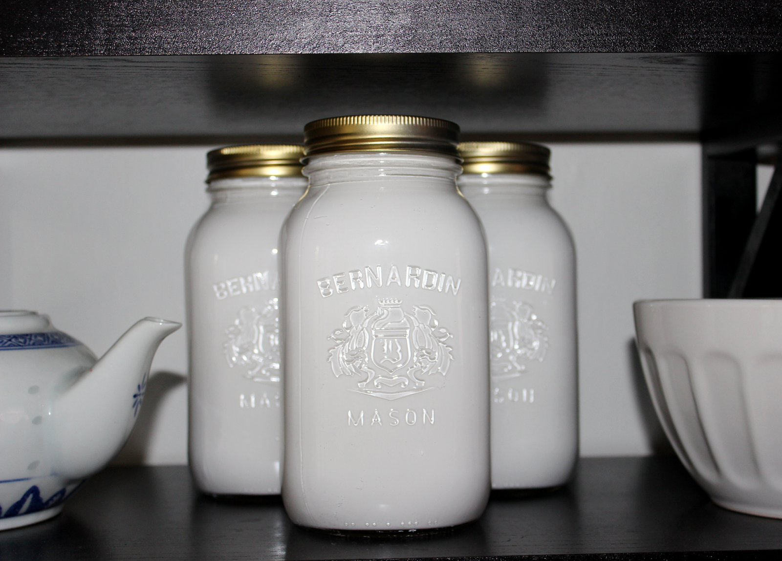 Online Interior Design White and Gold Mason Jars