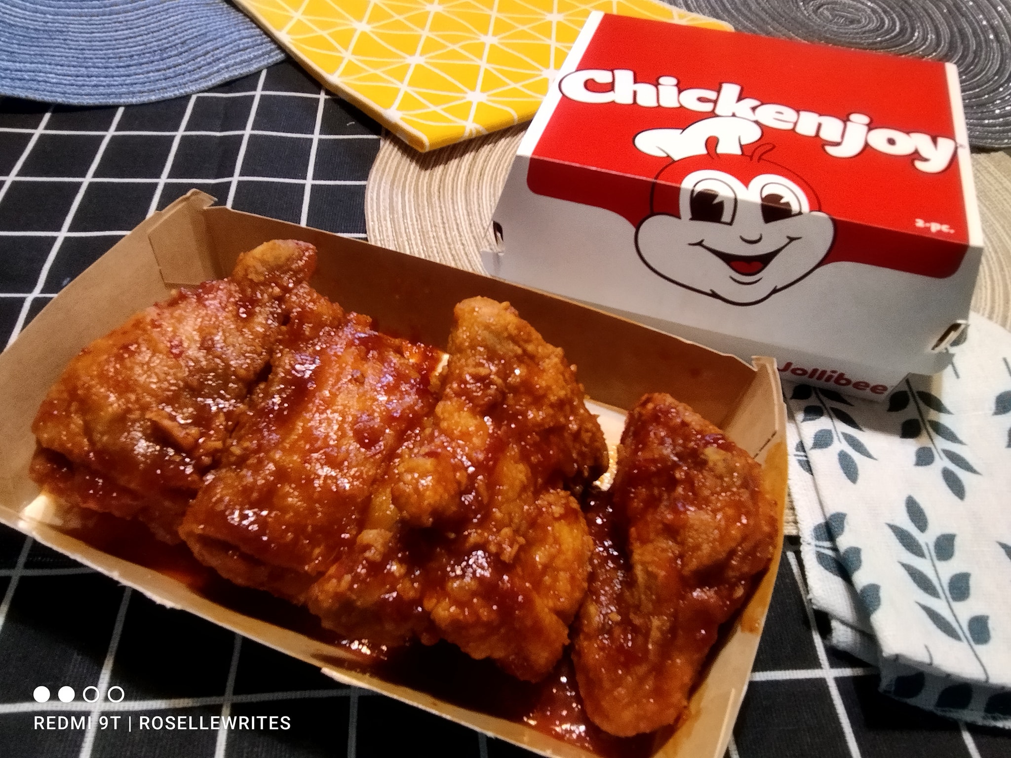 Jollibee Sweet Chili Chicken Your favorite Chickenjoy with a flavorful