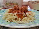 Pasta and Chicken Balls in Tomato Sauce