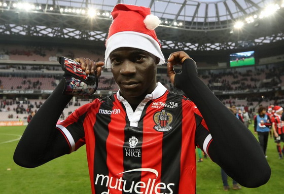 Acheter Maillot de Foot Pas Cher 2018 2019: Maillot Balotelli OGC Nice ...