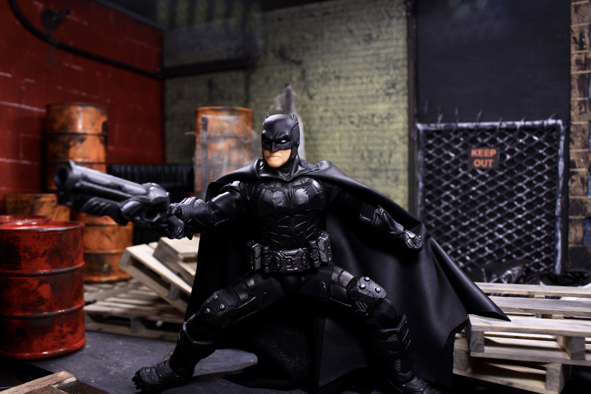 CobraShadowJoes: Mezco Toyz One:12 Collective Batman: MDX Supreme Knight:  Shadow Edition Review