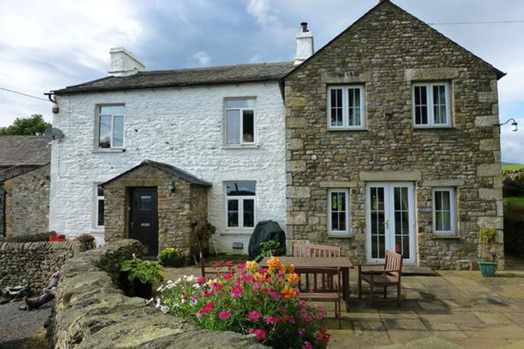 The Holiday Cottages Drawell Cottage, Sedbergh, Cumbria, Yorkshire Dales National Park (Sleeps 14)