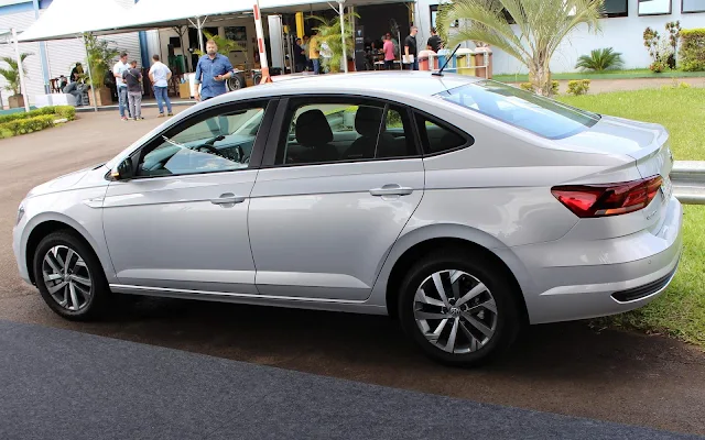 Volkswagen Virtus TSI Automático