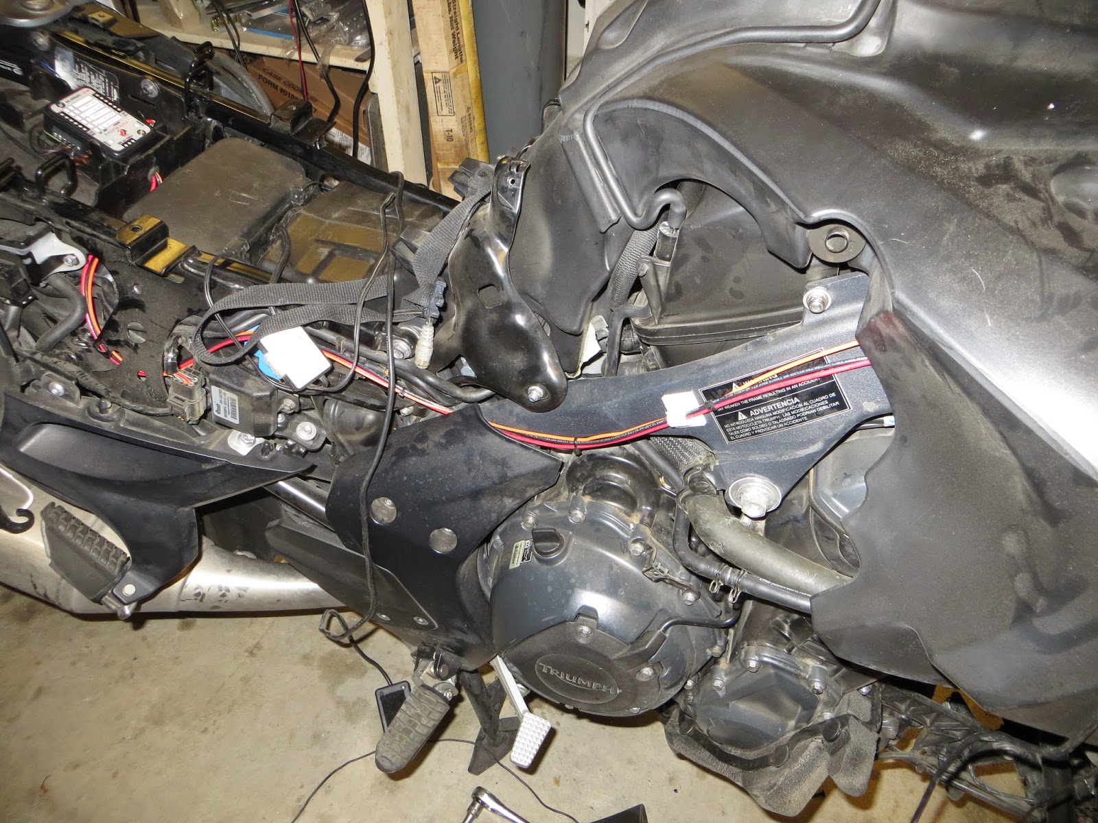 Pete's Place Adding Accessory Circuits to the Triumph Trophy SE