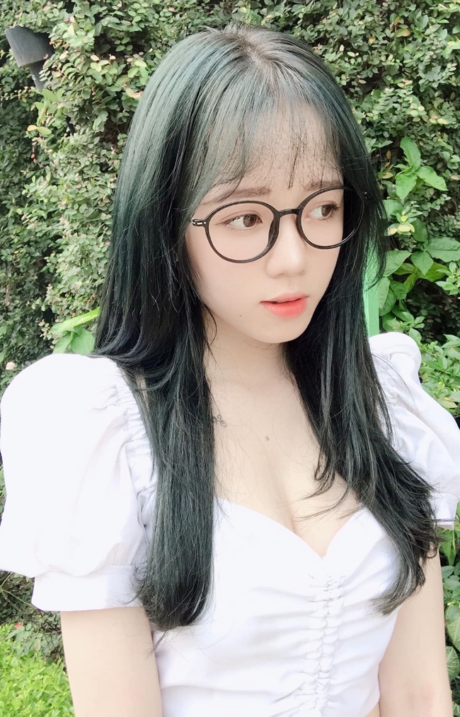 Mèo Sao Hỏa lộ clip nóng