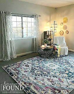 coastal style,color,entertaining,farmhouse style,decorating,room makeovers,colorful home,diy decorating,FREE,spring,makeover,DIY,furniture,color palettes,boho style,grandmillenial style,bathroom decor,powder room decor,farmhouse bathroom,simplified decor,minimalist decor,gallery wall decor,create a gallery wall,wall art