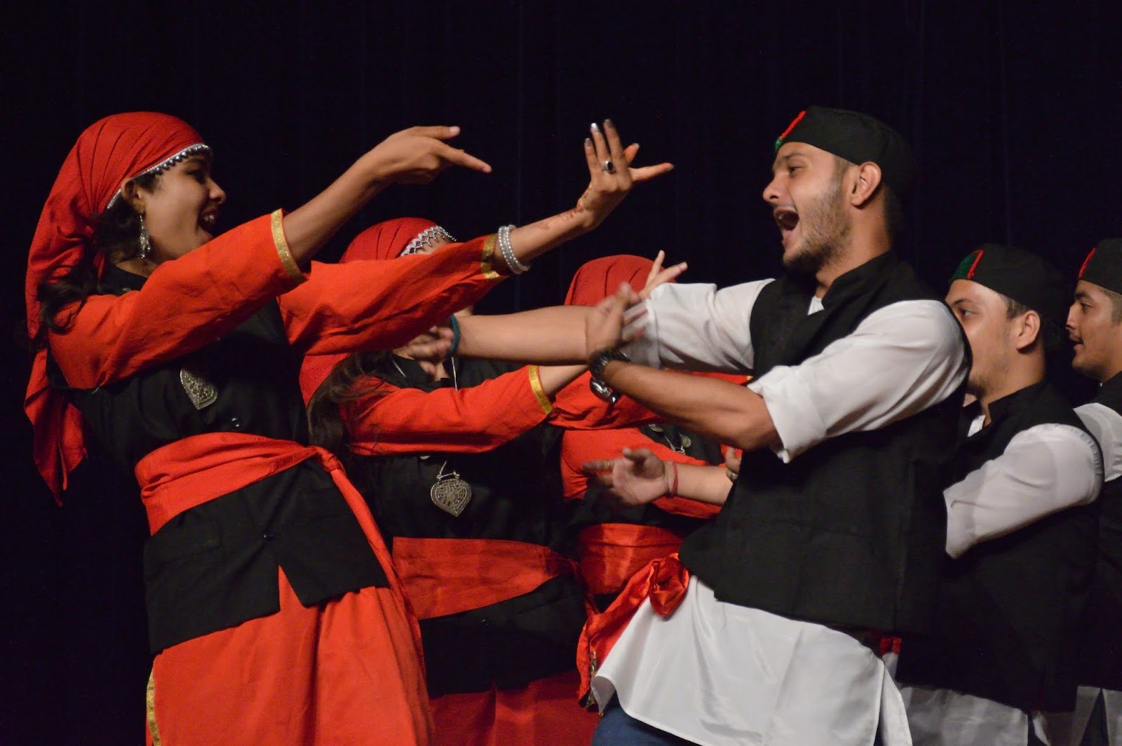 Pahari Nati The World’s Largest Folk Dance And All That Jazz.