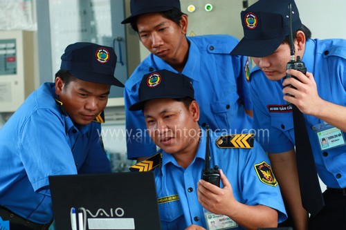 Đào tạo dịch vụ bảo vệ nhà hàng