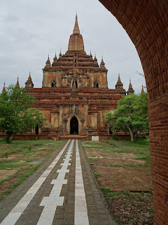 Bagan en moto I - Myanmar 2015. Un país y miles de templos (12)