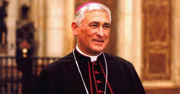 Recogen firmas para enviarlas al Vaticano pidiendo el cese del Obispo de Cádiz