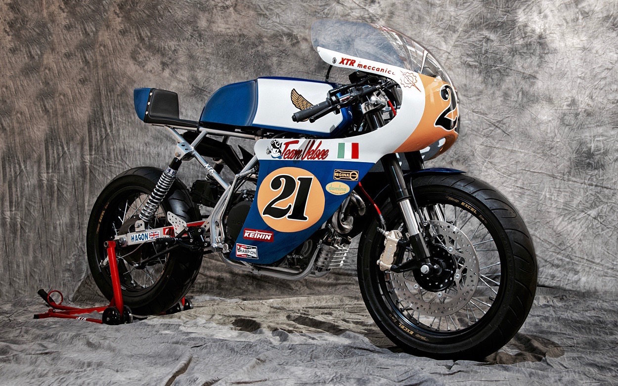 Yamaha TZ 750 Race