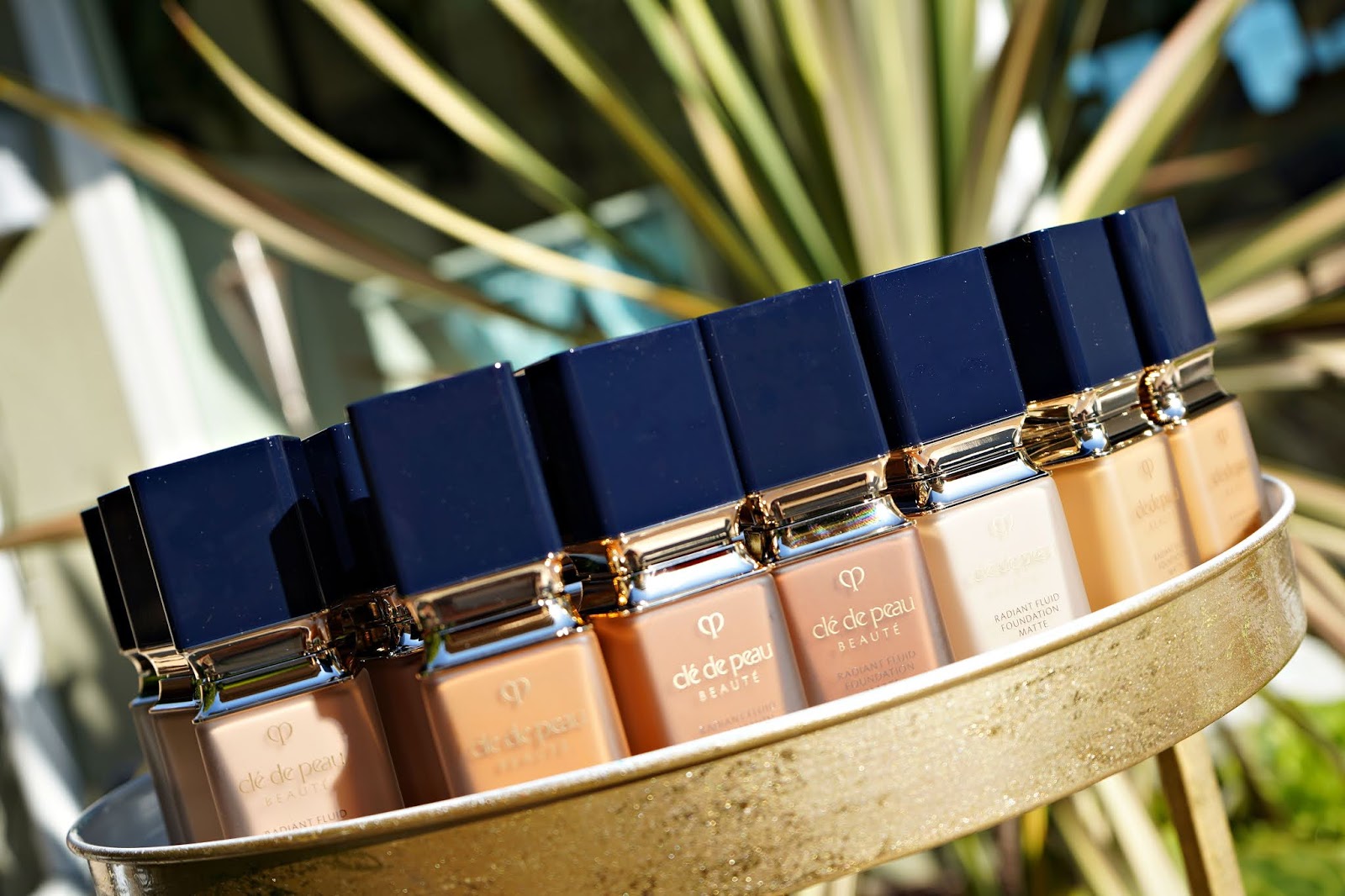 Beauty Professor Brand New The Clé de Peau Beauté Radiant Fluid