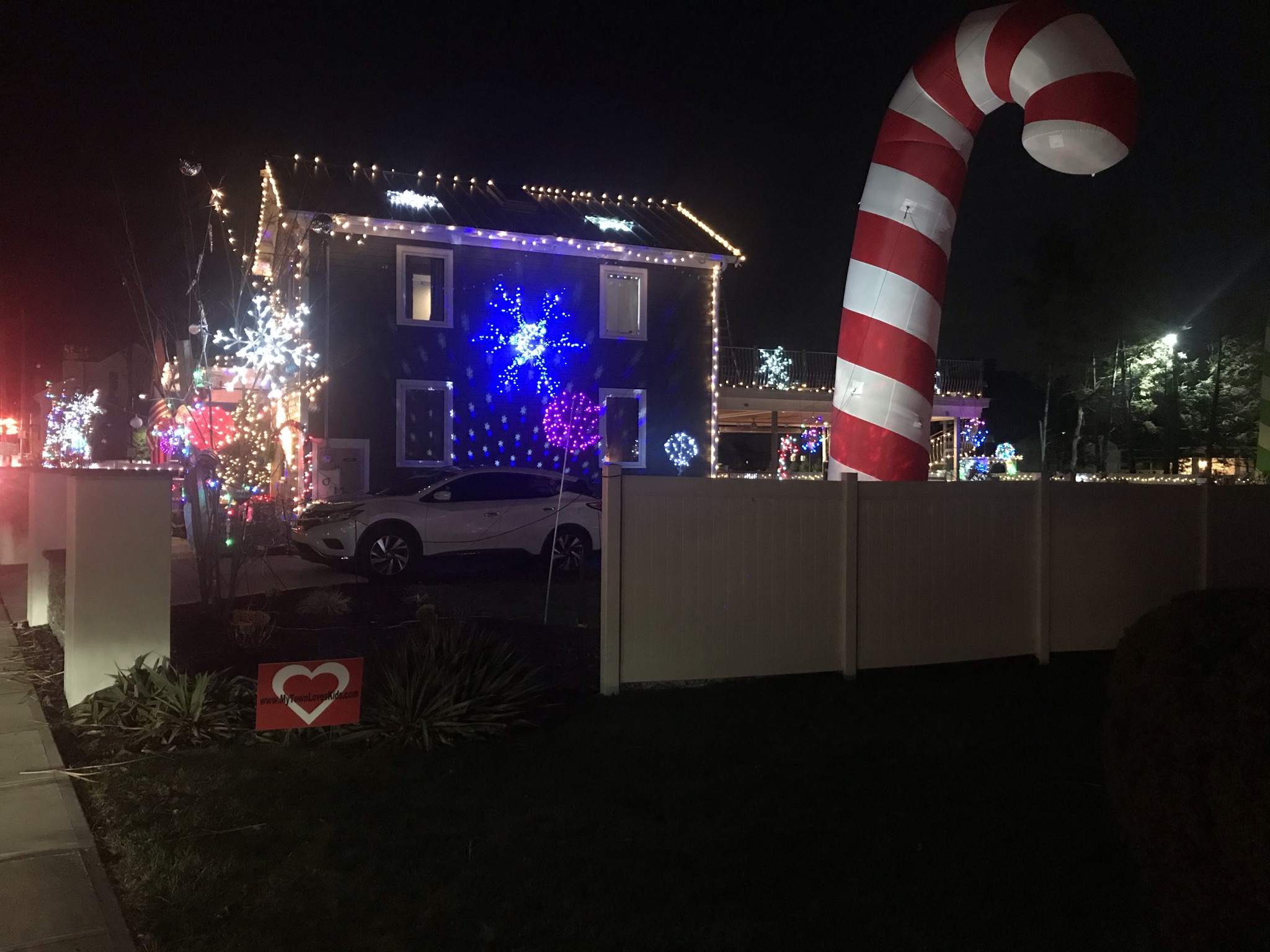 NJ Budelis Kingston, NJ Holiday Lights