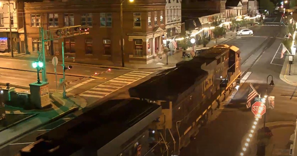 Just A Car Guy There is a downtown webcam in La Grange, KY showing the train tracks down the