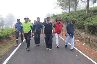 Photo of Among the Gaurs at Kotagiri 20/71 by Balachandra