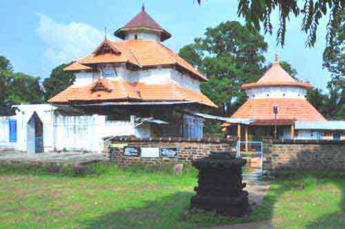 Parambanthalli Mahadeva Temple